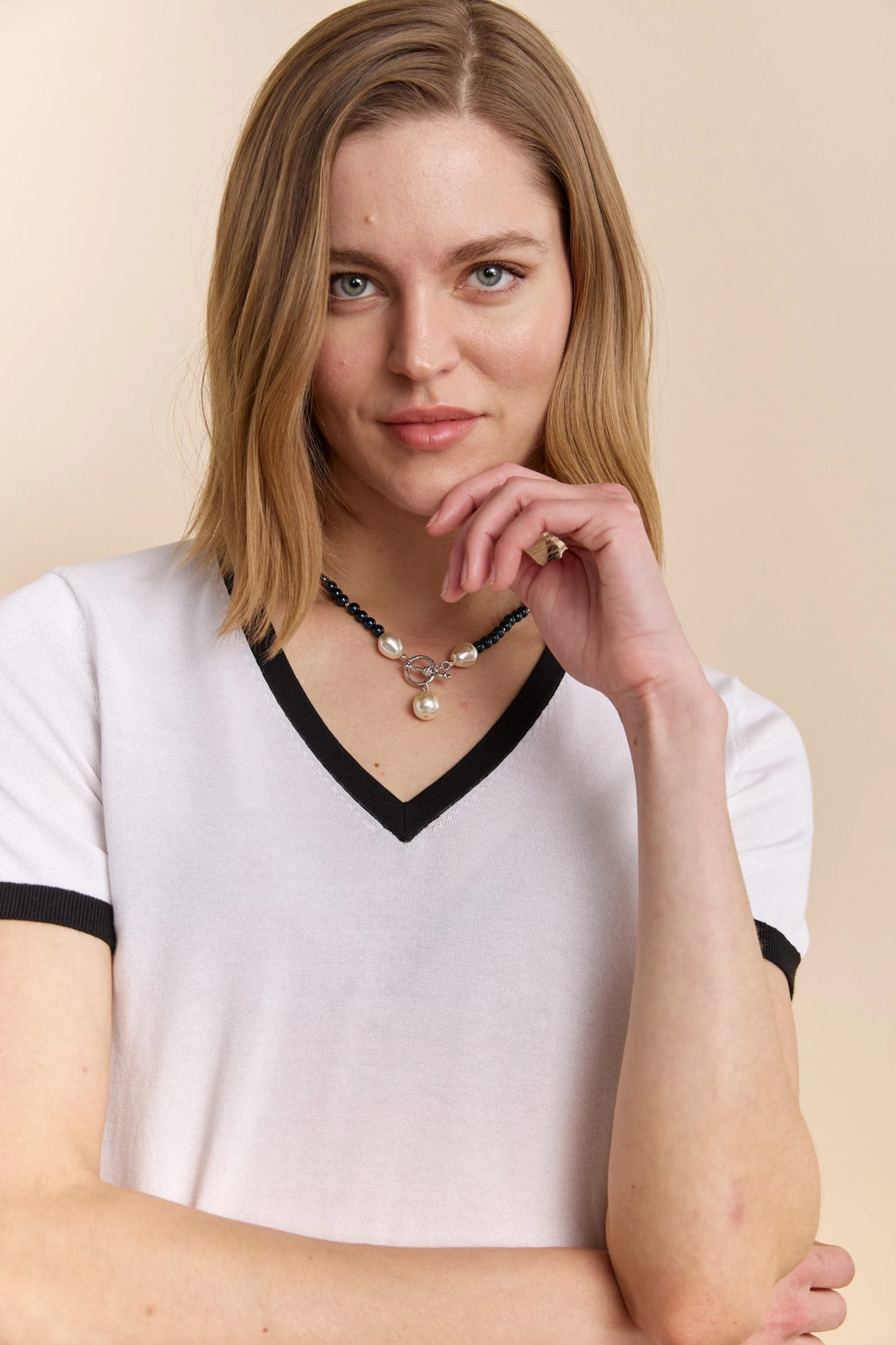 Necklace With Pearl Pendant - Image 2