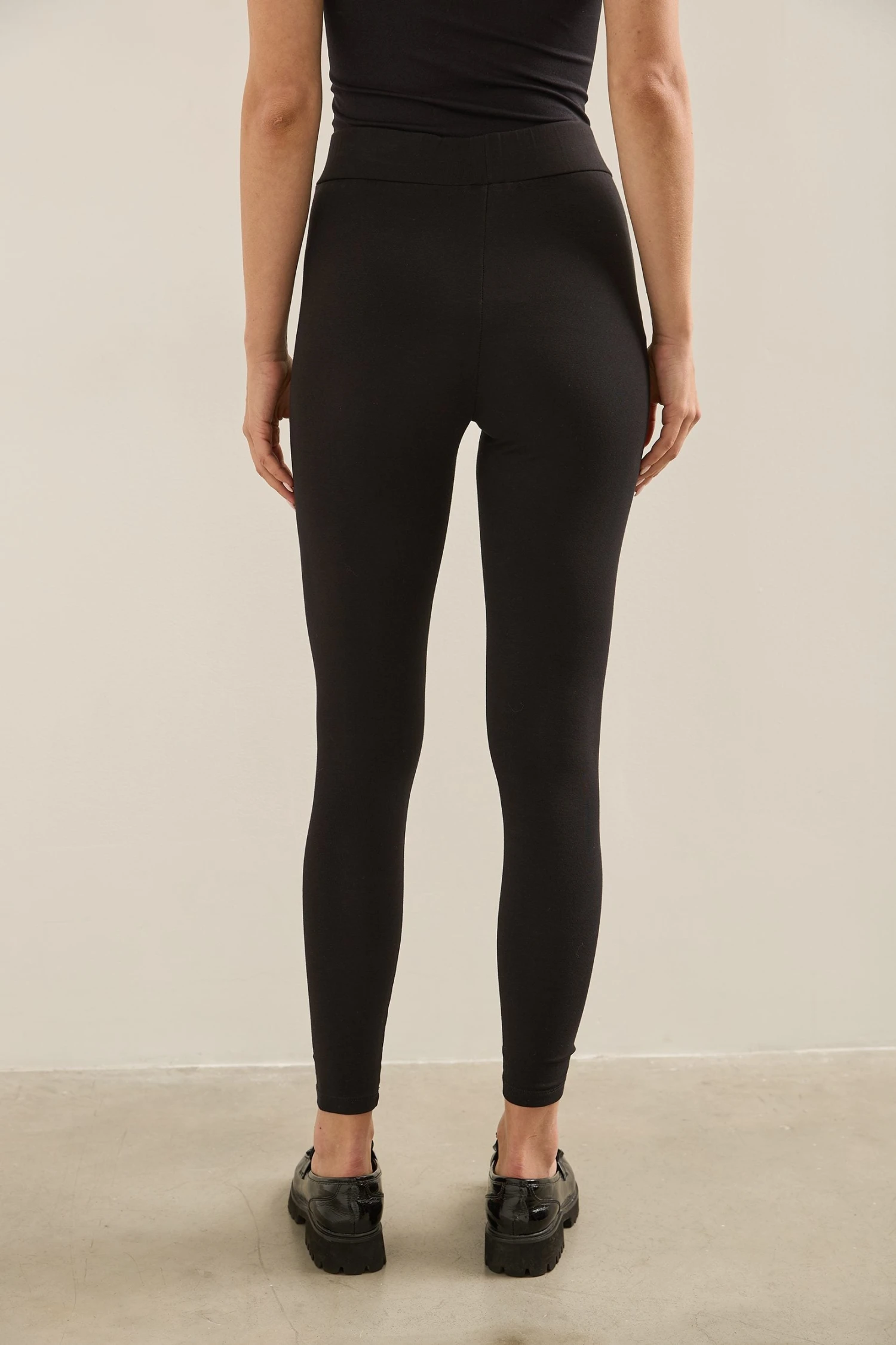 Basic Legging - Image 2