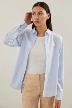 Shirt With Gathering At Back