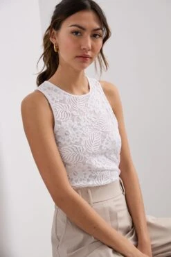 Lace Sleeveless Top