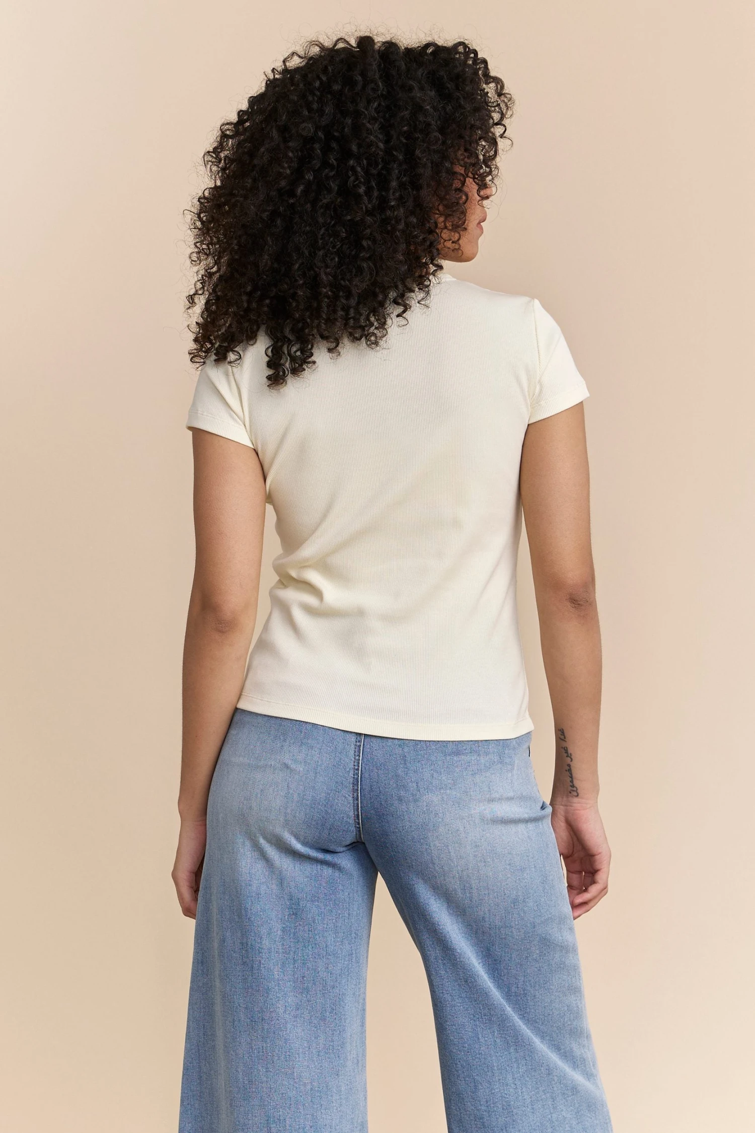 Ribbed T-shirt With Crew Neck - Image 12