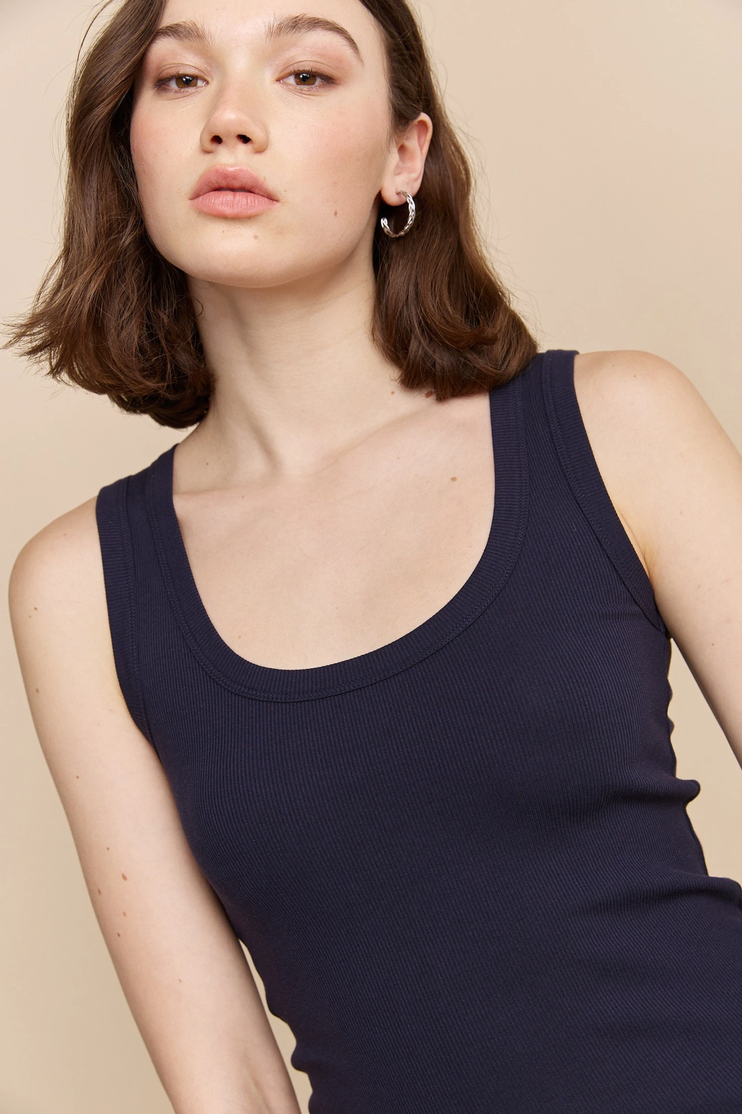 Ribbed Tank Top With Scoop Neck - Image 2