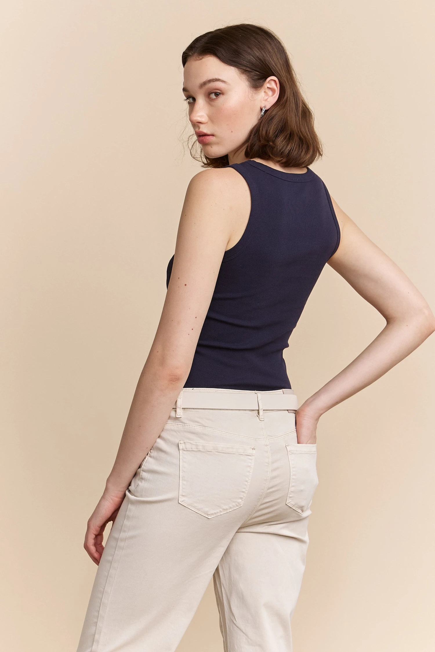 Ribbed Tank Top With Scoop Neck - Image 3