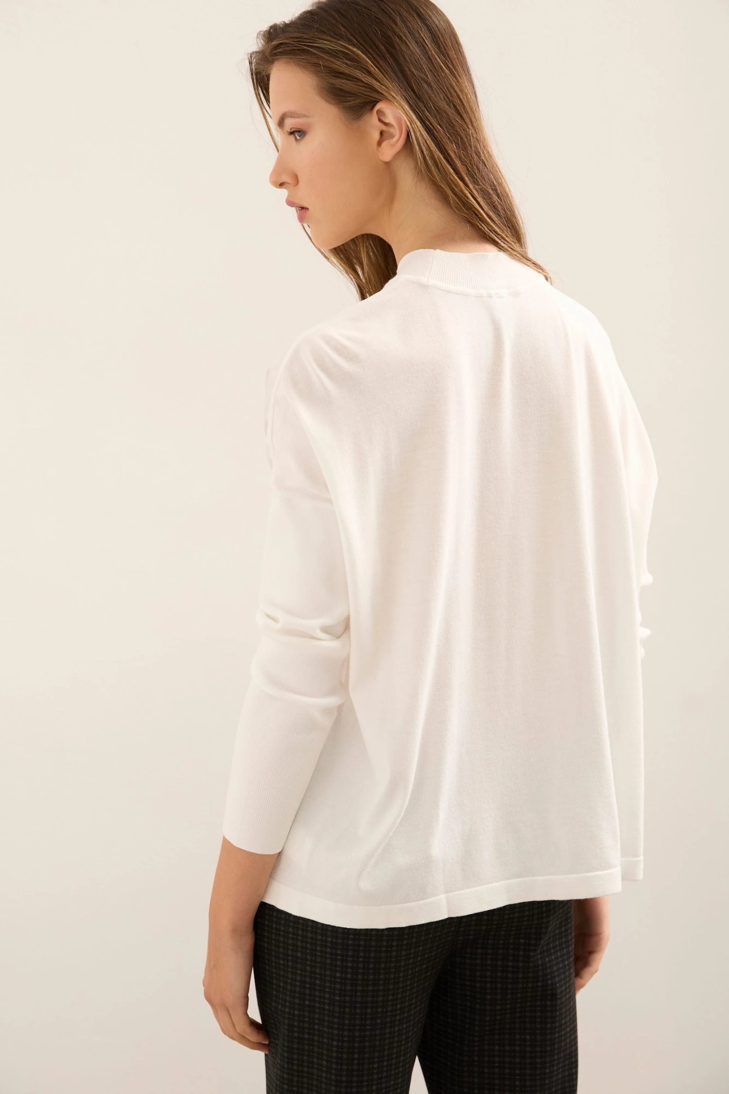 Oversized Sweater With Satin At Front - Image 3