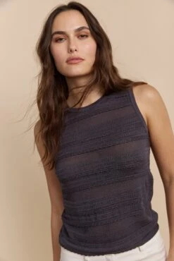 Fine Yarn Sleeveless Sweater