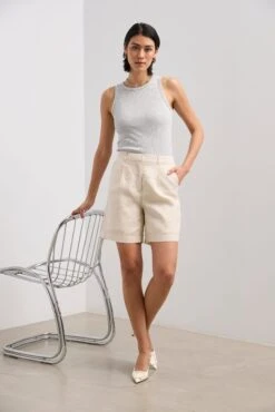 Linen Short With Elastic Back