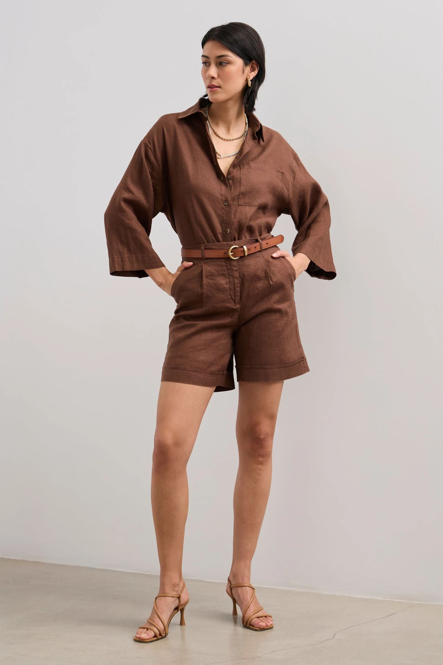 Linen Short With Elastic Back - Image 4