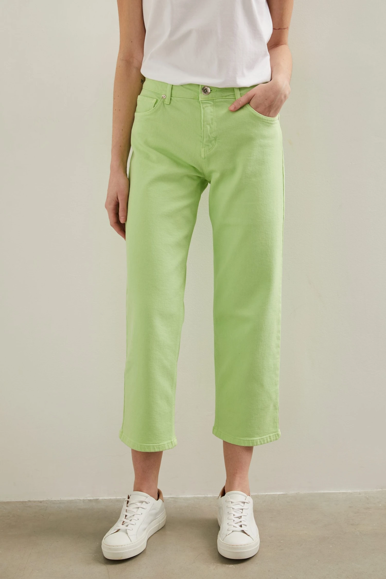 Urban Crop Straight Jean - Image 9