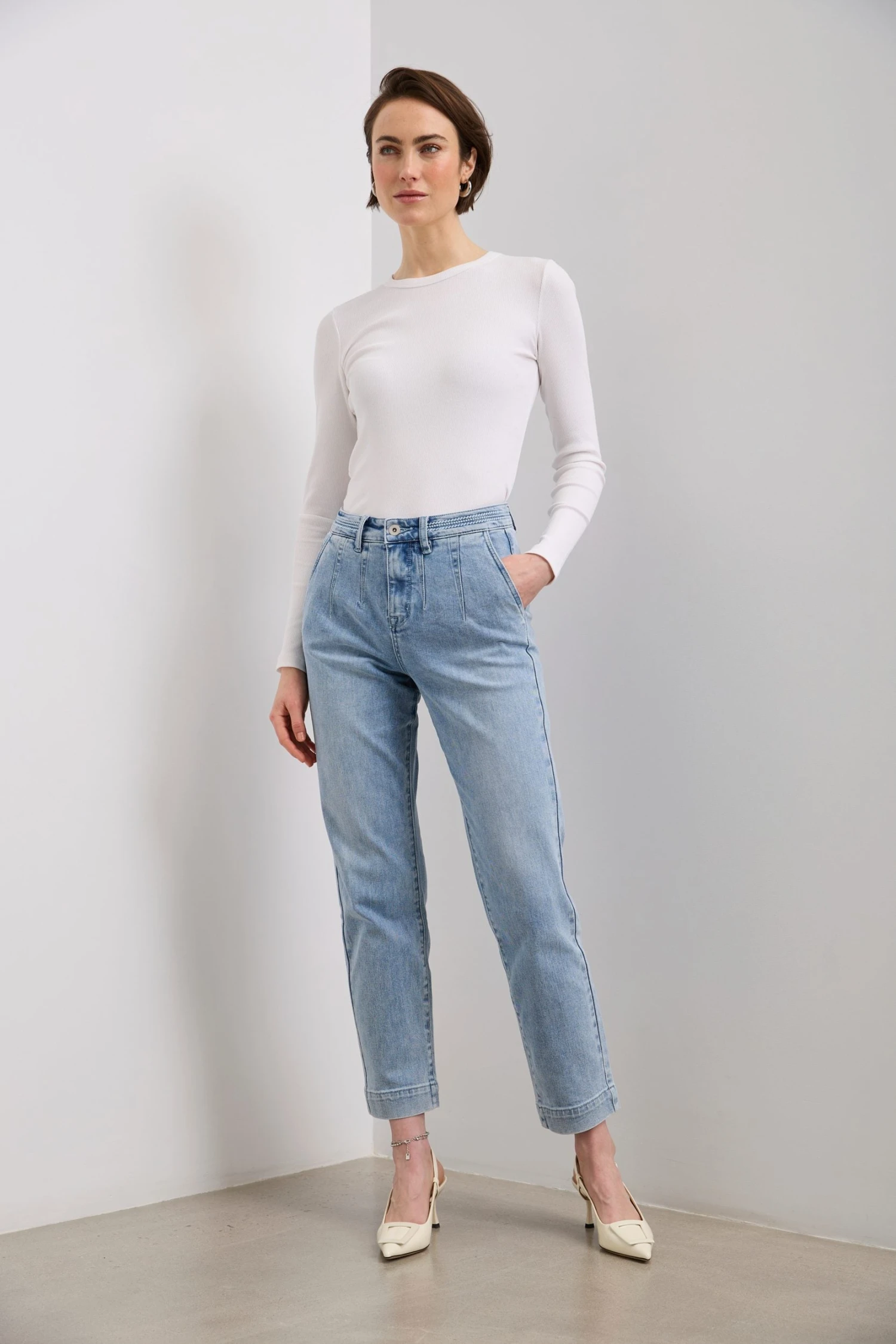 High Waisted Jeans With Darts - Image 2