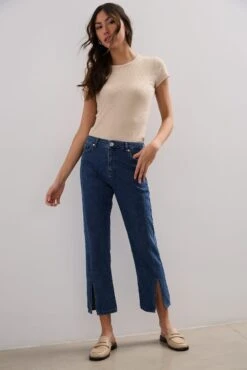 Vogue Cropped Jeans With Slit