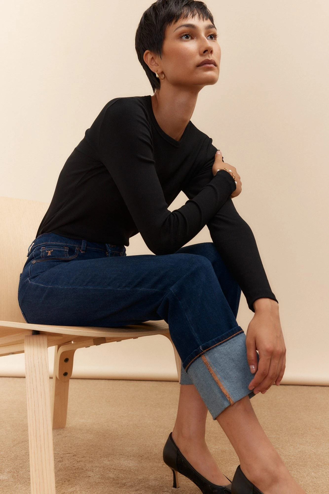 Cuffed Jeans With Urban Cut - Image 5