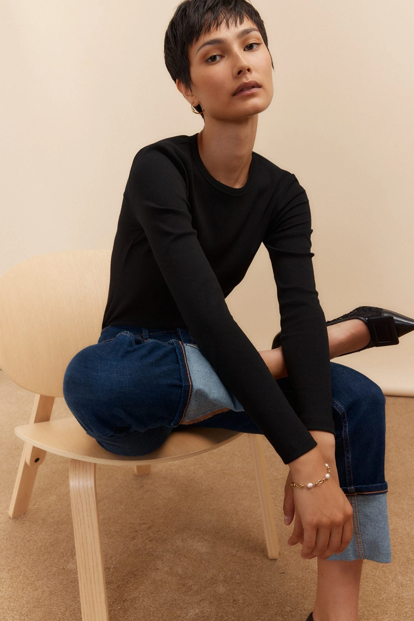 Cuffed Jeans With Urban Cut - Image 6