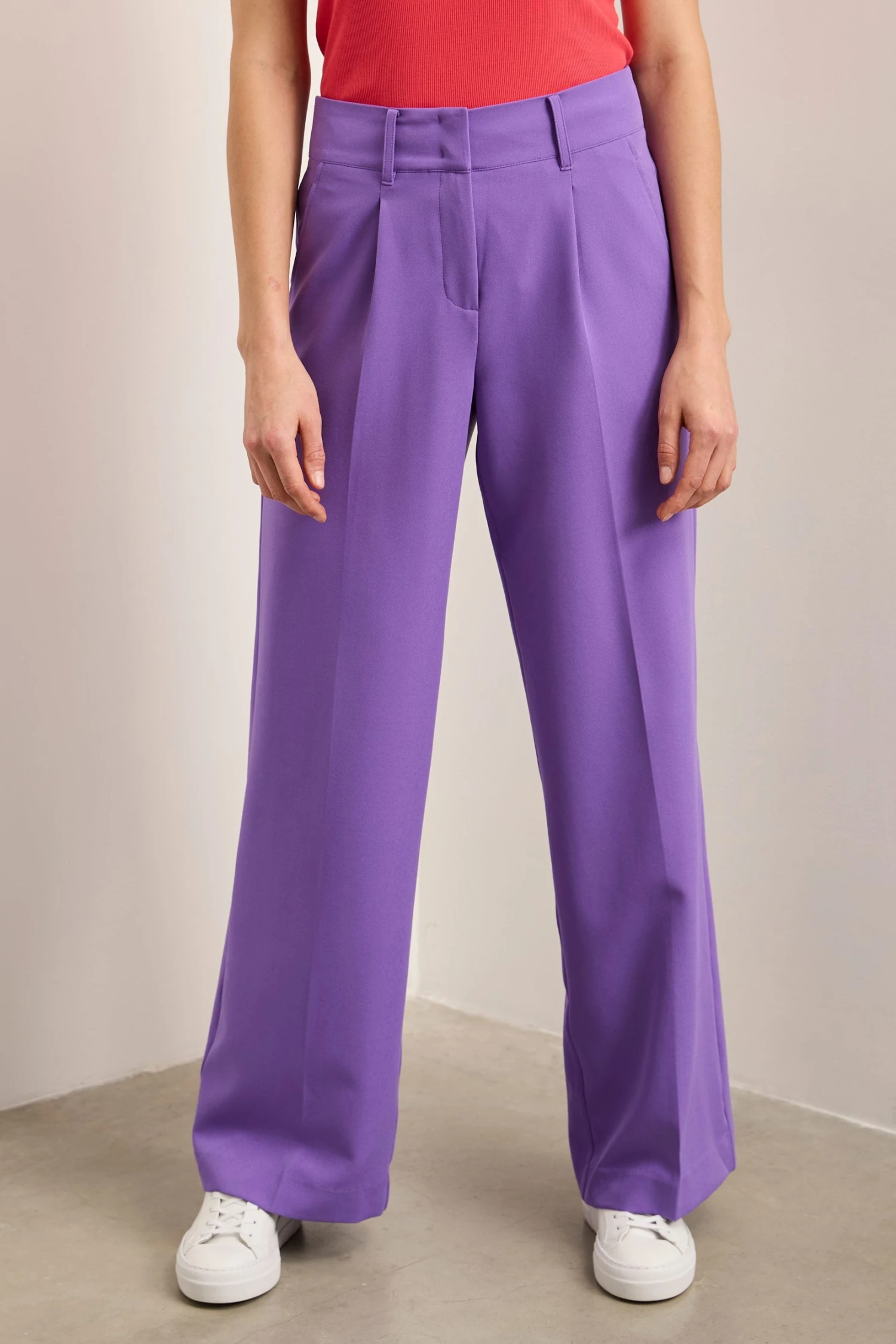 Wide Leg Fluid Pant With Pleat - Image 2