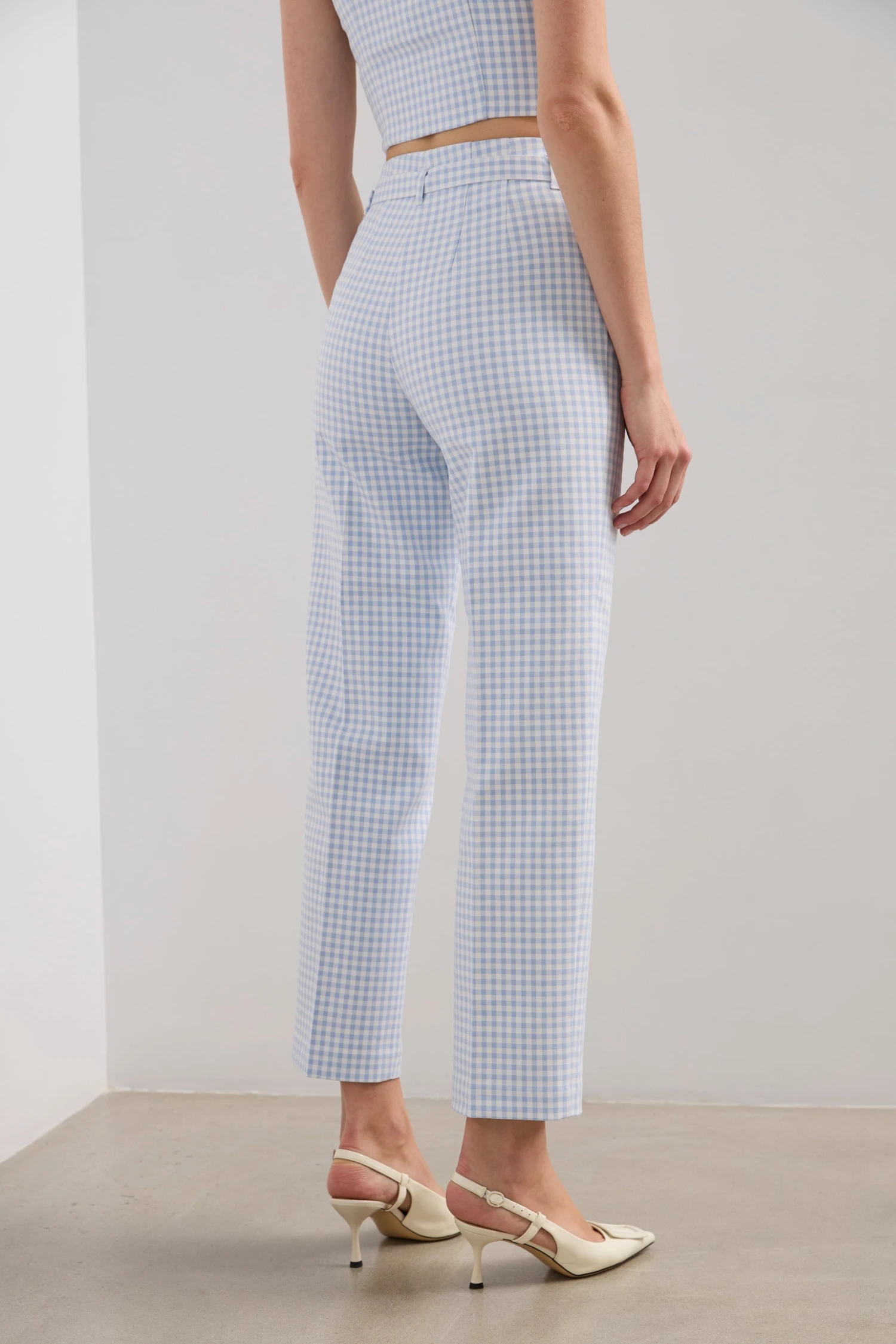 High Waisted Gingham Pants With Belt - Image 3