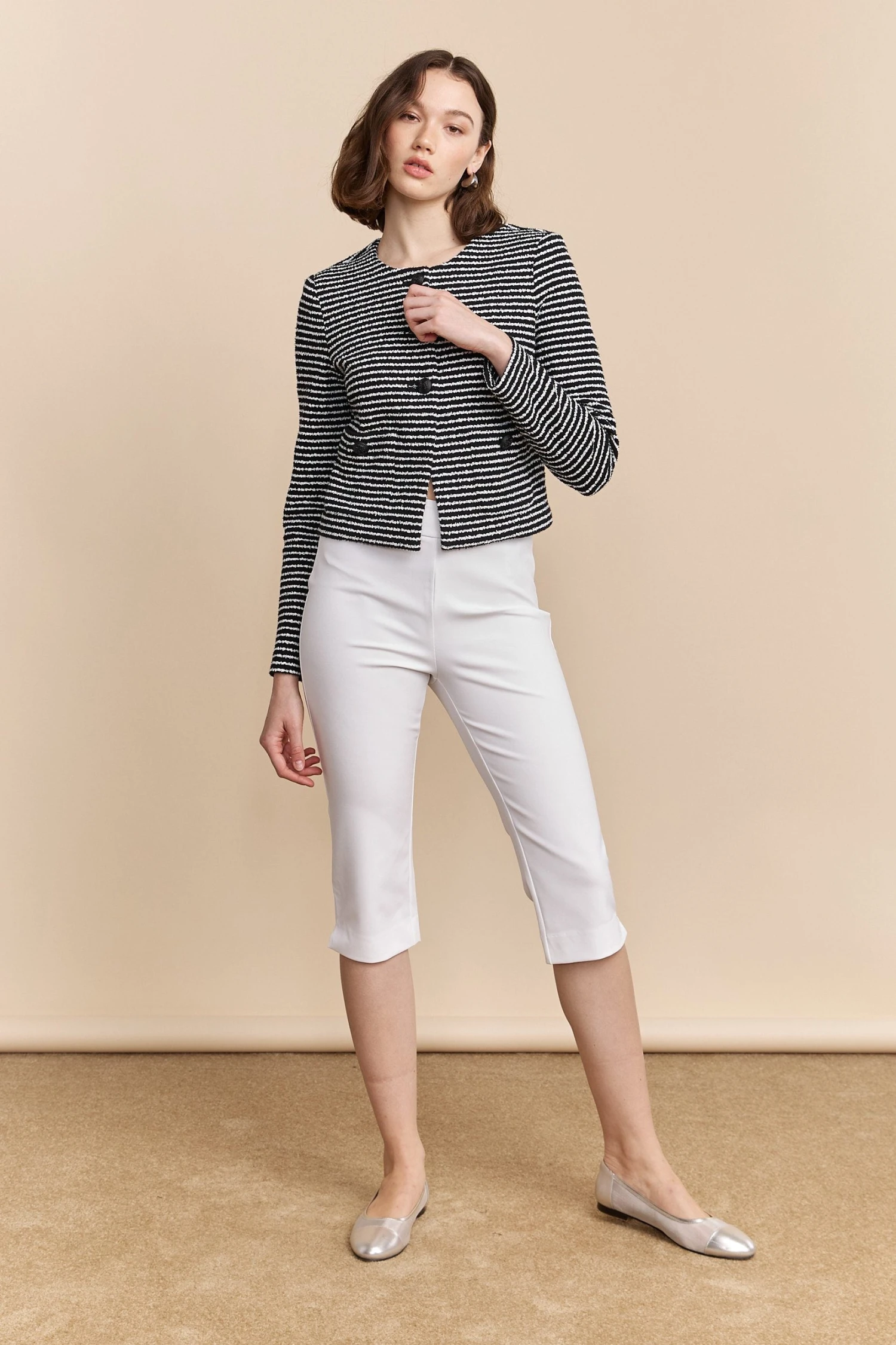 High Waist Capri With Slit - Image 8