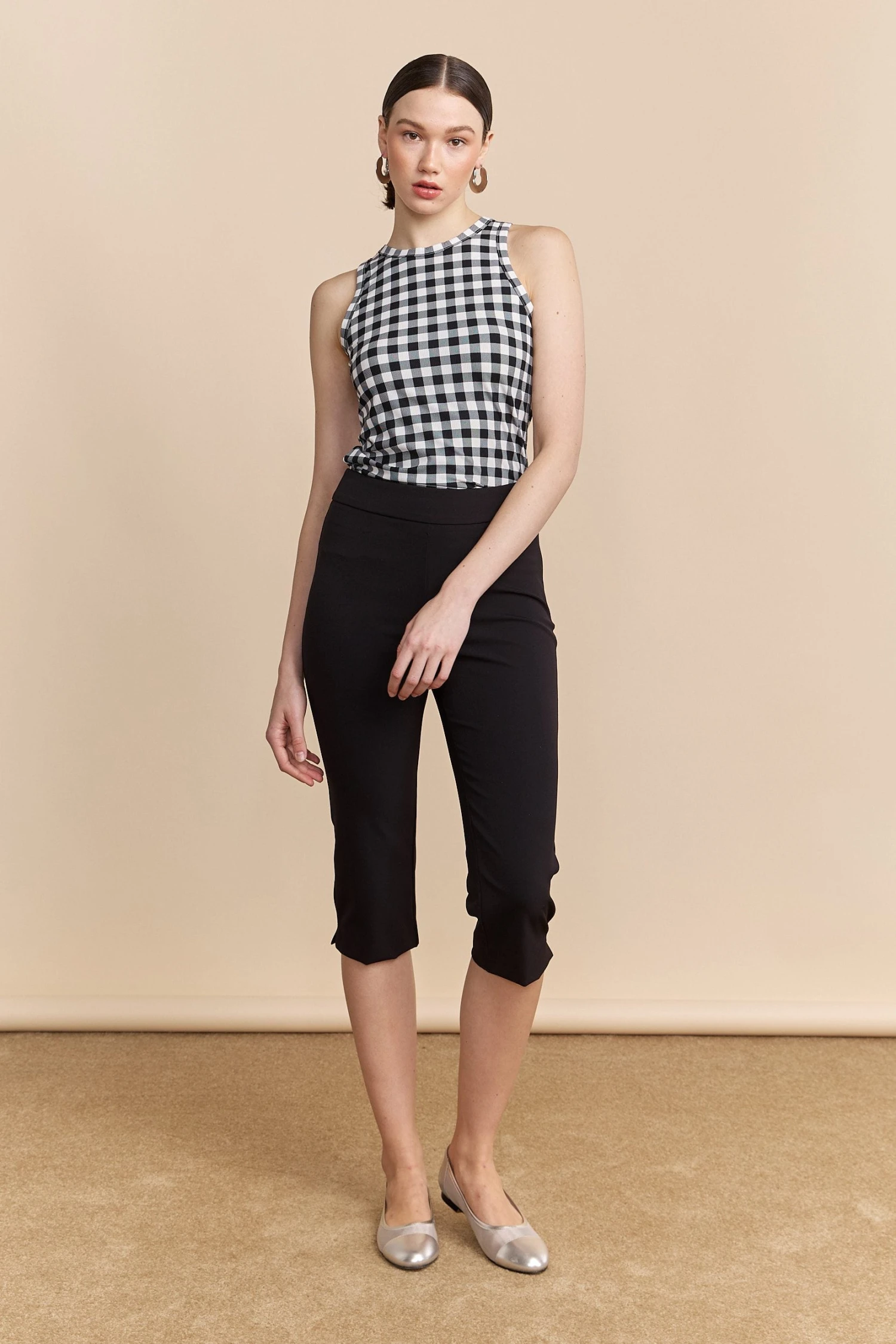 High Waist Capri With Slit - Image 5