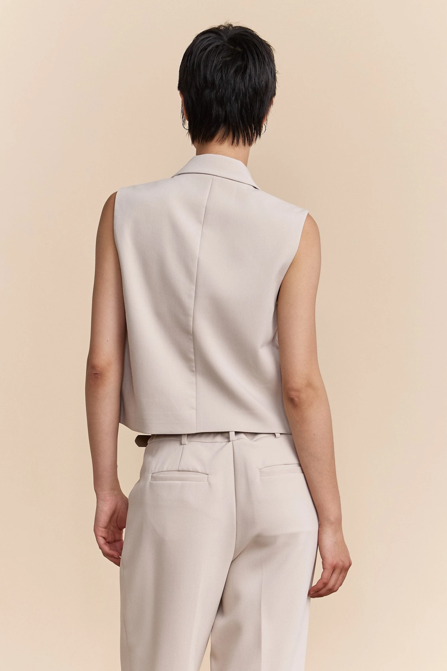 Sleeveless Vest - Image 2