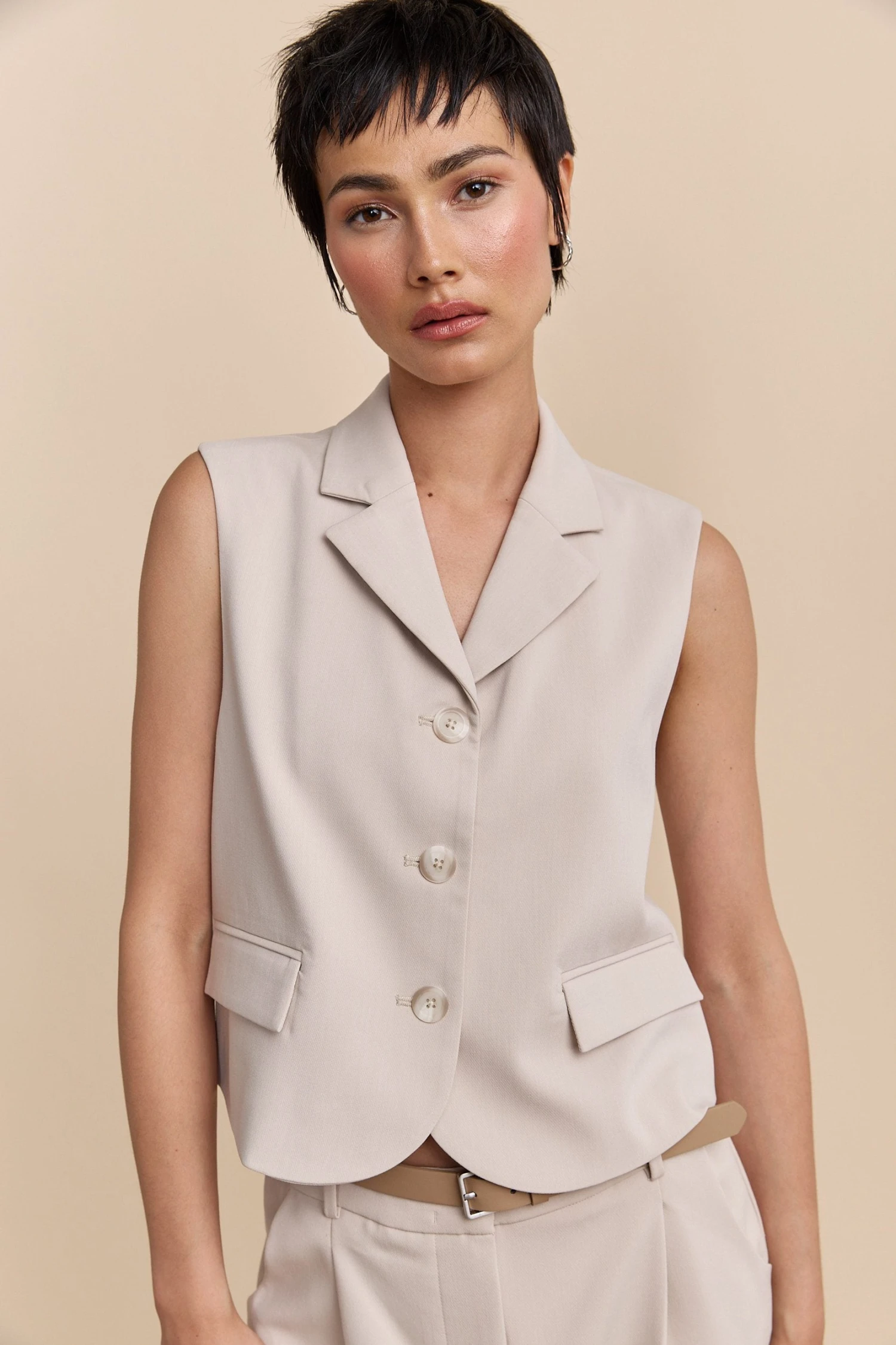 Sleeveless Vest - Image 3