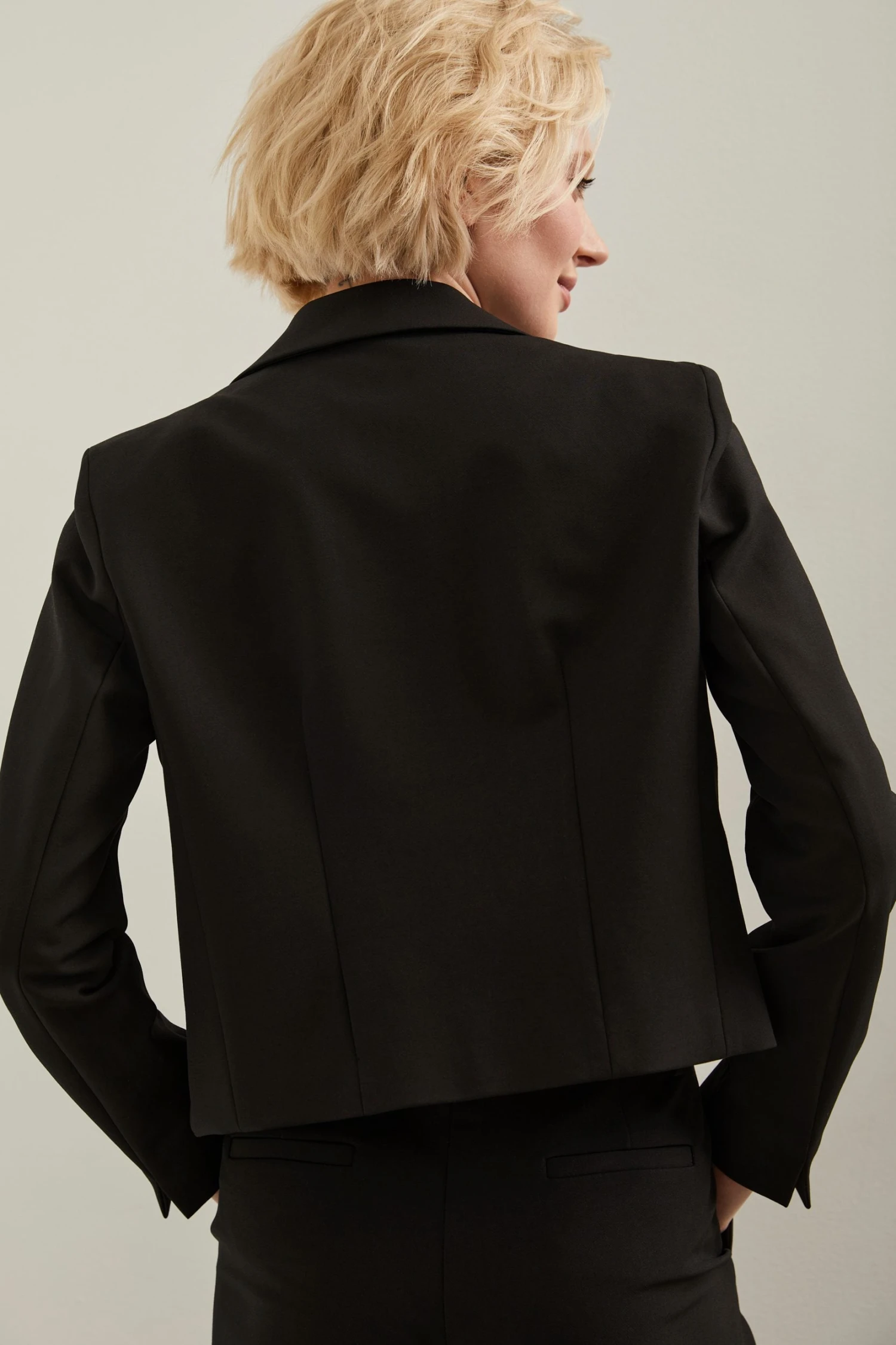 Cropped Blazer With Tab - Image 3