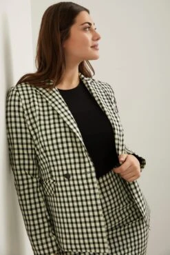 Fitted Double Breasted Blazer