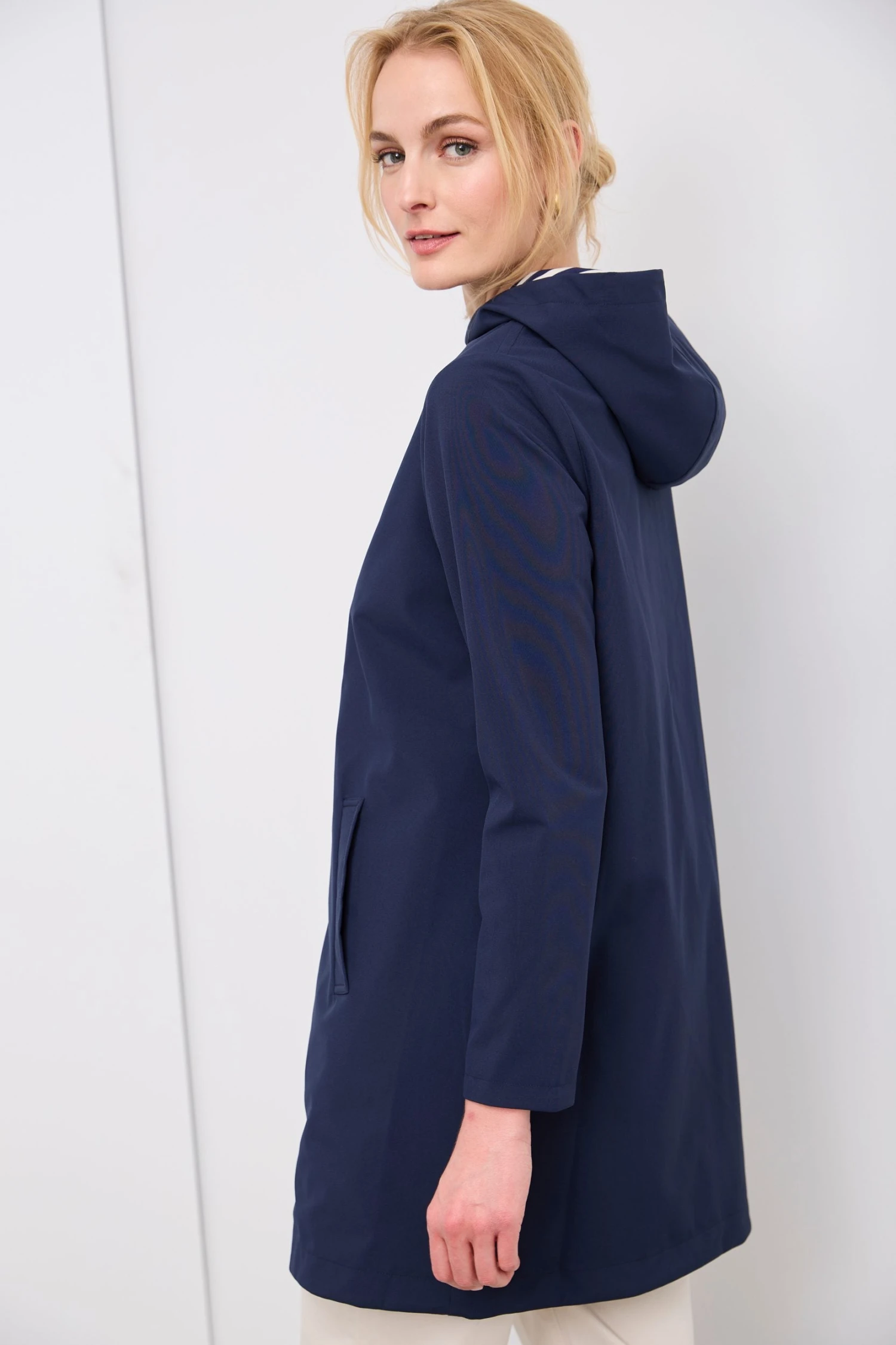 Long Reversible Coat With Hood - Image 3