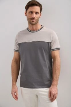 Color Block T-shirt