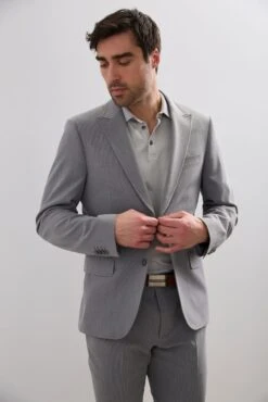 Fitted Thin Striped Blazer